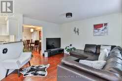 15 ROBERTDALE COURT | Whitchurch-Stouffville Ontario | Slide Image Fifteen