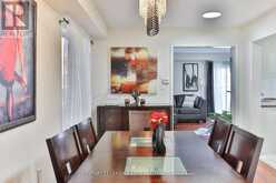 15 ROBERTDALE COURT | Whitchurch-Stouffville Ontario | Slide Image Sixteen