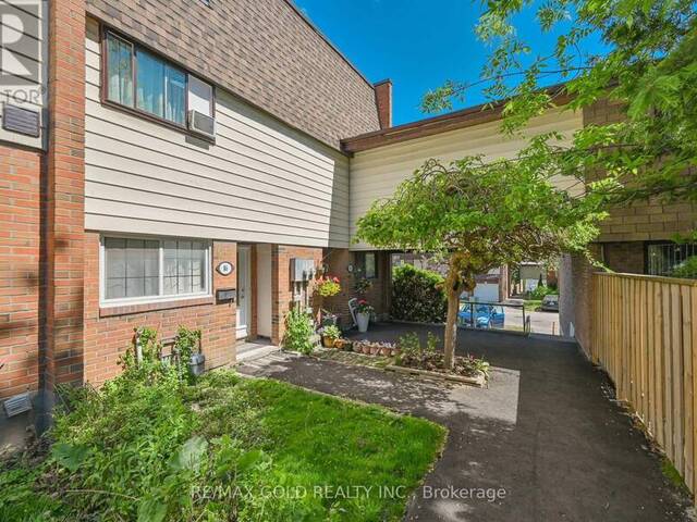 87 - 180 MISSISSAUGA VALLEY BOULEVARD Mississauga Ontario, L5A 3M2 - 5 Bedrooms Condo For Sale
