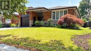 32 SELLMAR ROAD | Toronto Ontario | Slide Image Five