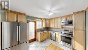 32 SELLMAR ROAD | Toronto Ontario | Slide Image Nine