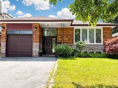 32 SELLMAR ROAD Toronto Ontario, M9P 3E6