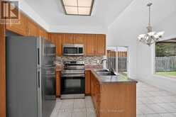 21 SPRINGGARDEN CRESCENT | Hamilton Ontario | Slide Image Eight