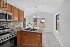 21 SPRINGGARDEN CRESCENT | Hamilton Ontario | Slide Image Nine