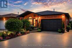 515 BERKINDALE DRIVE | Hamilton Ontario | Slide Image Two