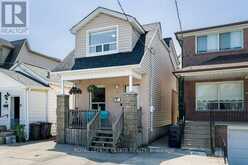 82 AUGUST AVENUE | Toronto Ontario | Slide Image Two