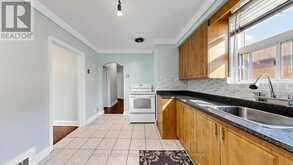 14 VALDANE DRIVE | Toronto Ontario | Slide Image Twelve