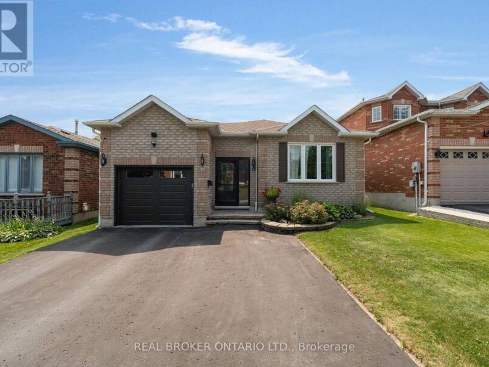 10 WISMER AVENUE, Barrie, Ontario L4N 7X8