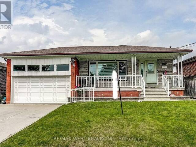 19 ARCHWAY CRESCENT Toronto Ontario, M9M 1V5 - 7 Bedrooms Home For Sale