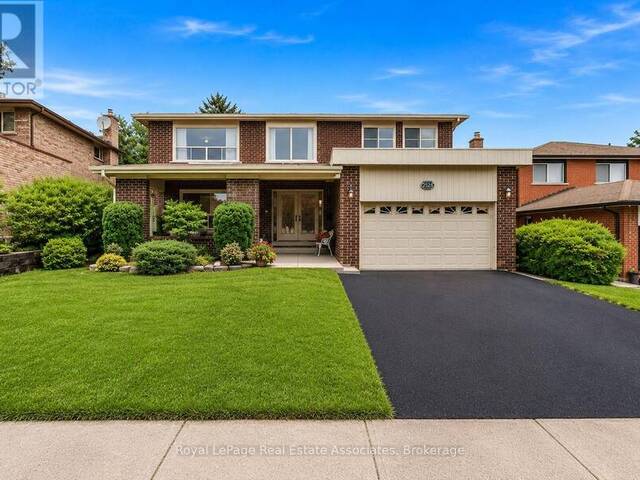 2529 CLAYMORE CRESCENT Mississauga Ontario, L5C 3A2 - 4 Bedrooms Home For Sale