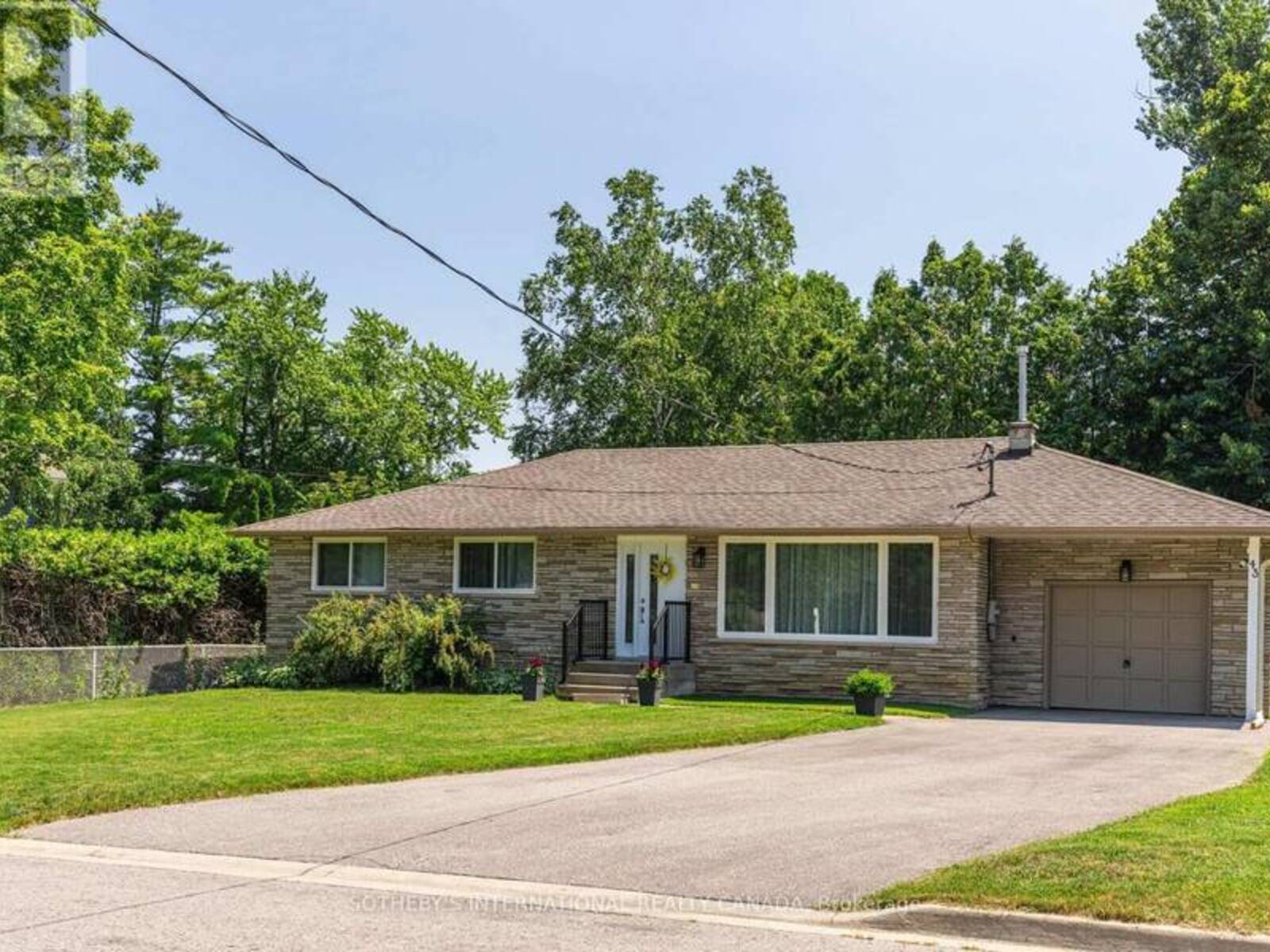 43 NORTHWOOD ROAD, Georgina, Ontario L0E 1R0