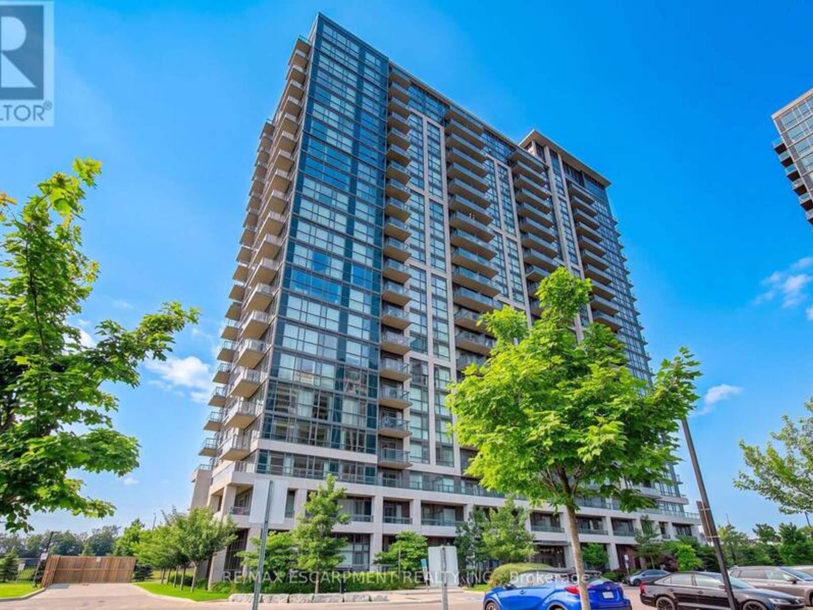 107 - 349 RATHBURN ROAD W, Mississauga, Ontario L5B 0G9