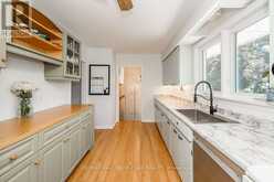 23 DOWNSVIEW DRIVE | Barrie Ontario | Slide Image Thirteen
