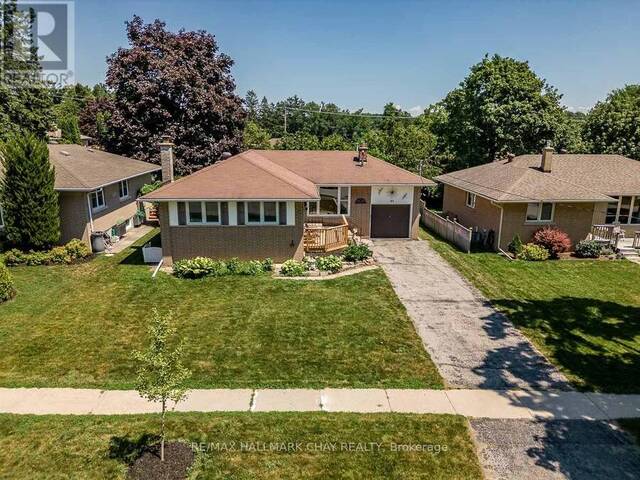 23 DOWNSVIEW DRIVE Barrie Ontario, L4M 4P7 - 3 Bedrooms Home For Sale