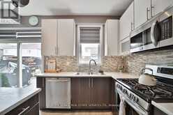 15 MCALLISTAR DRIVE | Binbrook Ontario | Slide Image Twelve