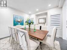 7 CHARLES WHITE COURT | East Gwillimbury Ontario | Slide Image Fourteen