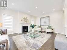 7 CHARLES WHITE COURT | East Gwillimbury Ontario | Slide Image Nineteen