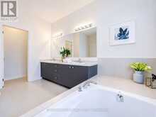 7 CHARLES WHITE COURT | East Gwillimbury Ontario | Slide Image Forty
