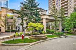1812 - 35 KINGSBRIDGE GARDEN CIRCLE | Mississauga Ontario | Slide Image Thirty-one
