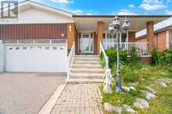 90 NORTH RIDGE ROAD | Vaughan Ontario | Slide Image Two