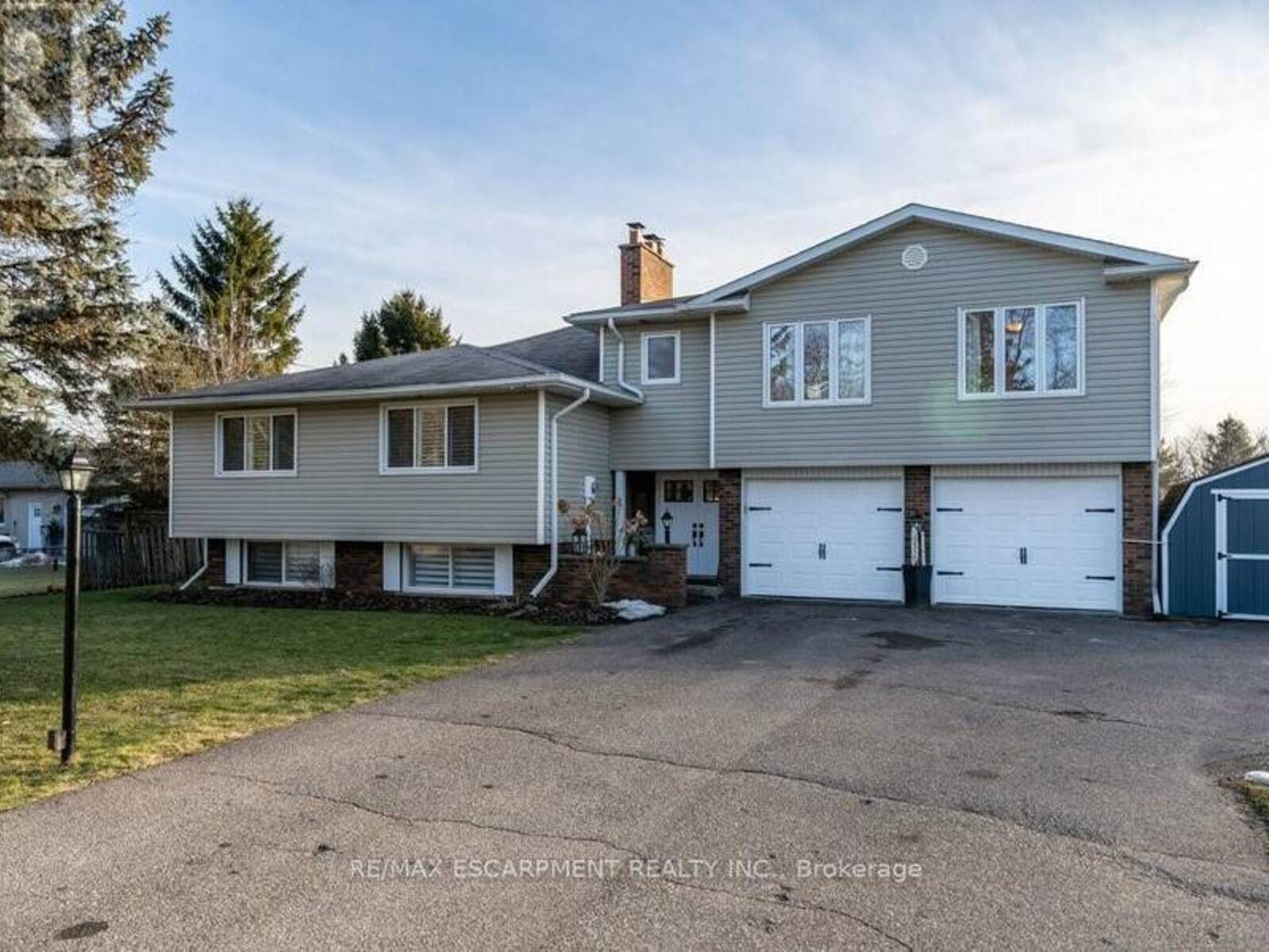 9793 DICKENSON ROAD W, Hamilton, Ontario L0R 1W0