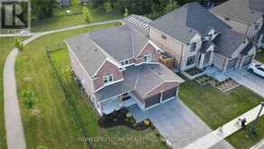 1049 MELSETTER WAY | London Ontario | Slide Image Thirty-two