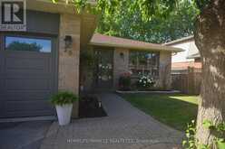 30 NORTHGATE DRIVE | Bradford West Gwillimbury Ontario | Slide Image Three