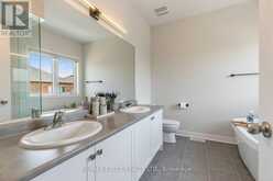 10 KEN BETZ COURT | Whitchurch-Stouffville Ontario | Slide Image Twenty-six