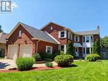 47 GLEN HILL DRIVE | Whitby Ontario | Slide Image Two