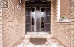 417 LADY NADIA DRIVE | Vaughan Ontario | Slide Image Four
