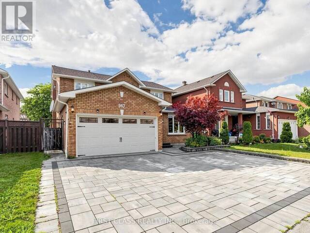 967 WHITE CLOVER WAY Mississauga Ontario, L5V 1E7 - 6 Bedrooms Home For Sale