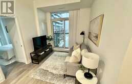 512 - 38 HONEYCRISP CRESCENT | Vaughan Ontario | Slide Image Twelve