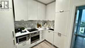 512 - 38 HONEYCRISP CRESCENT | Vaughan Ontario | Slide Image Nine