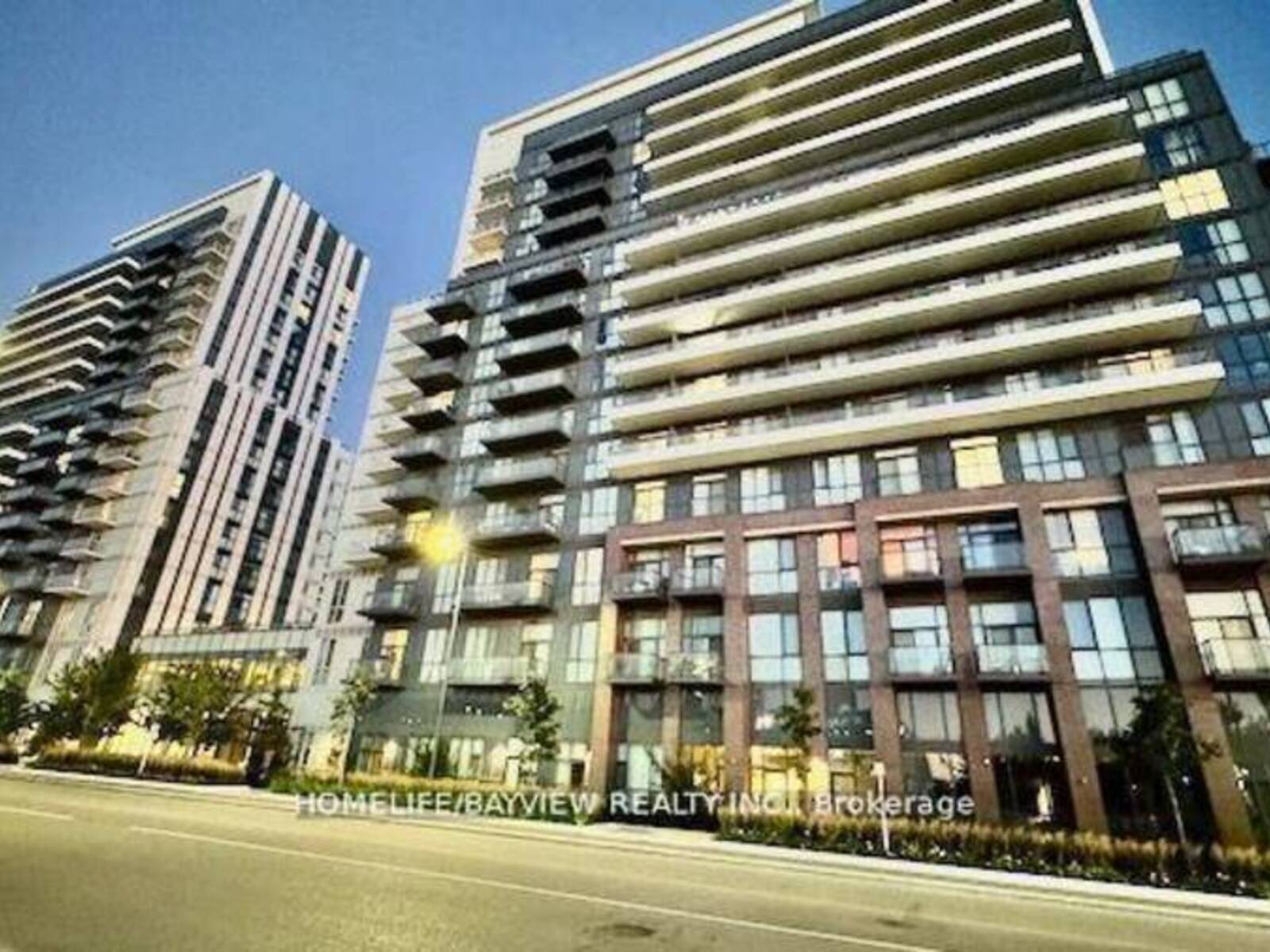 512 - 38 HONEYCRISP CRESCENT, Vaughan, Ontario L4K 0M8
