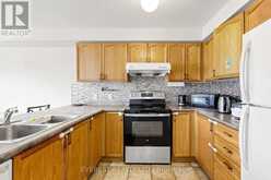 121 JENKINSON WAY | Toronto Ontario | Slide Image Ten