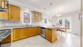 232 STONEBRIDGE DRIVE | Markham Ontario | Slide Image Sixteen