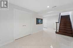 11 SORRENTO DRIVE | Richmond Hill Ontario | Slide Image Thirty-eight