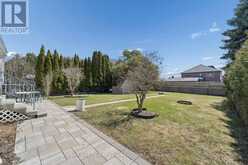 11 SORRENTO DRIVE | Richmond Hill Ontario | Slide Image Forty-three