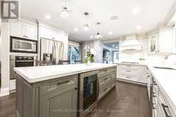 25 WHISPERING PINE TRAIL | Aurora Ontario | Slide Image Eleven