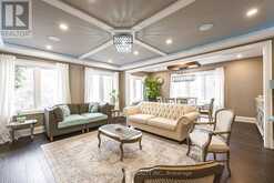 25 WHISPERING PINE TRAIL | Aurora Ontario | Slide Image Eighteen