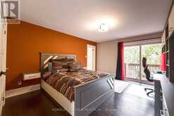 25 WHISPERING PINE TRAIL | Aurora Ontario | Slide Image Twenty-eight