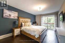 25 WHISPERING PINE TRAIL | Aurora Ontario | Slide Image Thirty