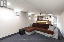 25 WHISPERING PINE TRAIL | Aurora Ontario | Slide Image Thirty-eight