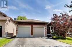 9 MONIQUE CRESCENT | Barrie Ontario | Slide Image Three