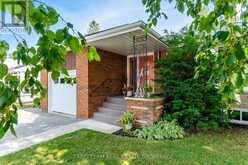 44 JEFFERY STREET | Penetanguishene Ontario | Slide Image Four
