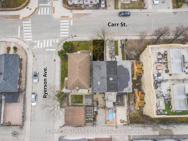 48 CARR STREET Toronto Ontario, M5T 1B7 - 4 Bedrooms Home For Sale