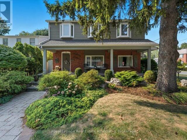 12 WENONAH DRIVE Mississauga Ontario, L5G 3W1 - 4 Bedrooms Waterfront Home For sale