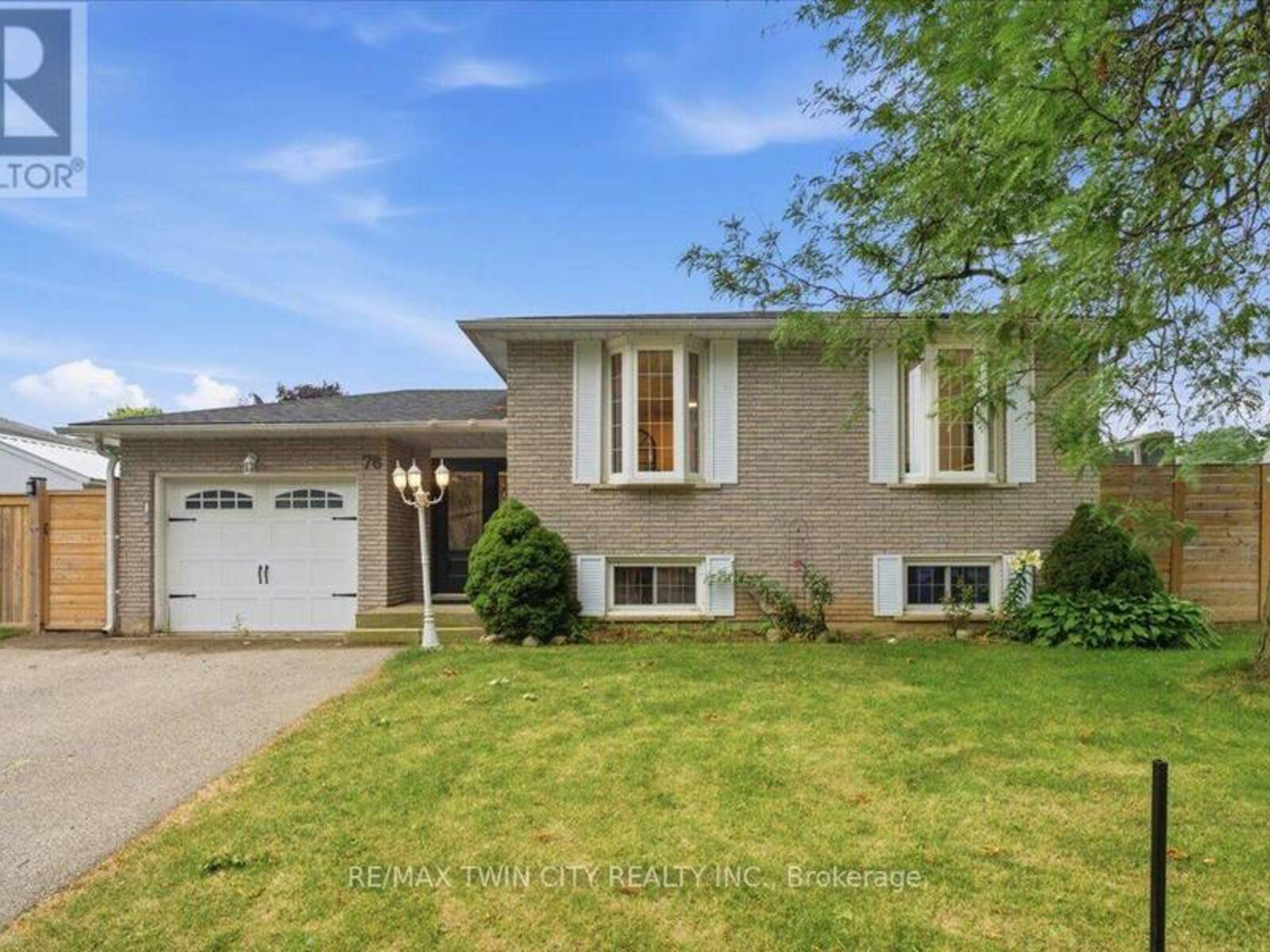 76 ENFIELD CRESCENT, Brantford, Ontario N3P 1B2