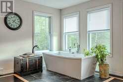4 CLOVER COURT | Kawartha Lakes Ontario | Slide Image Fifteen