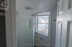 332 ELM AVENUE | Windsor Ontario | Slide Image Seventeen